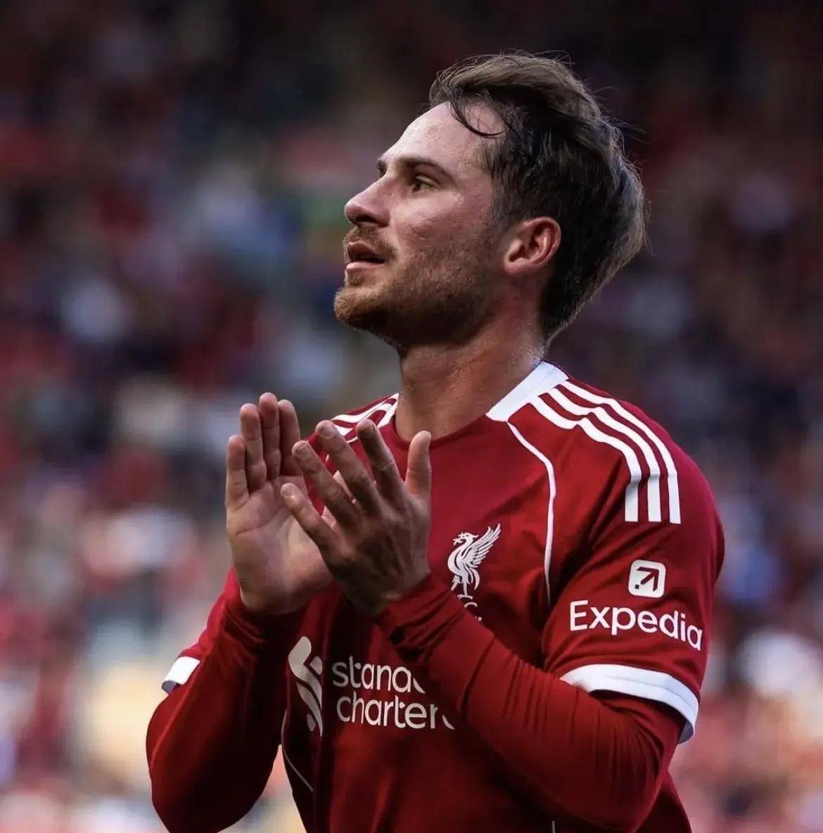 伤病+战术失衡！利物浦中场混乱，斯洛特调整战术迫在眉睫